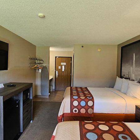 Hotel Super 8 By Wyndham Elgin Exterior foto