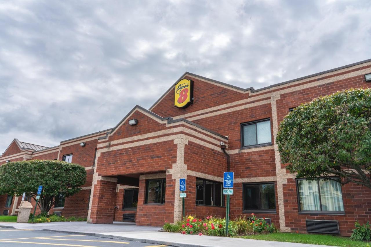 Hotel Super 8 By Wyndham Elgin Exterior foto